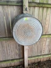 Galvanized wash bin