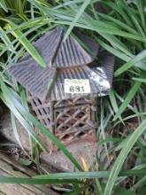 Bird house