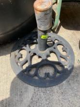 Metal umbrella stand