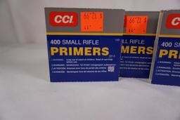 Five packs of CCI #400 Small rifle primers. Approx count 500.