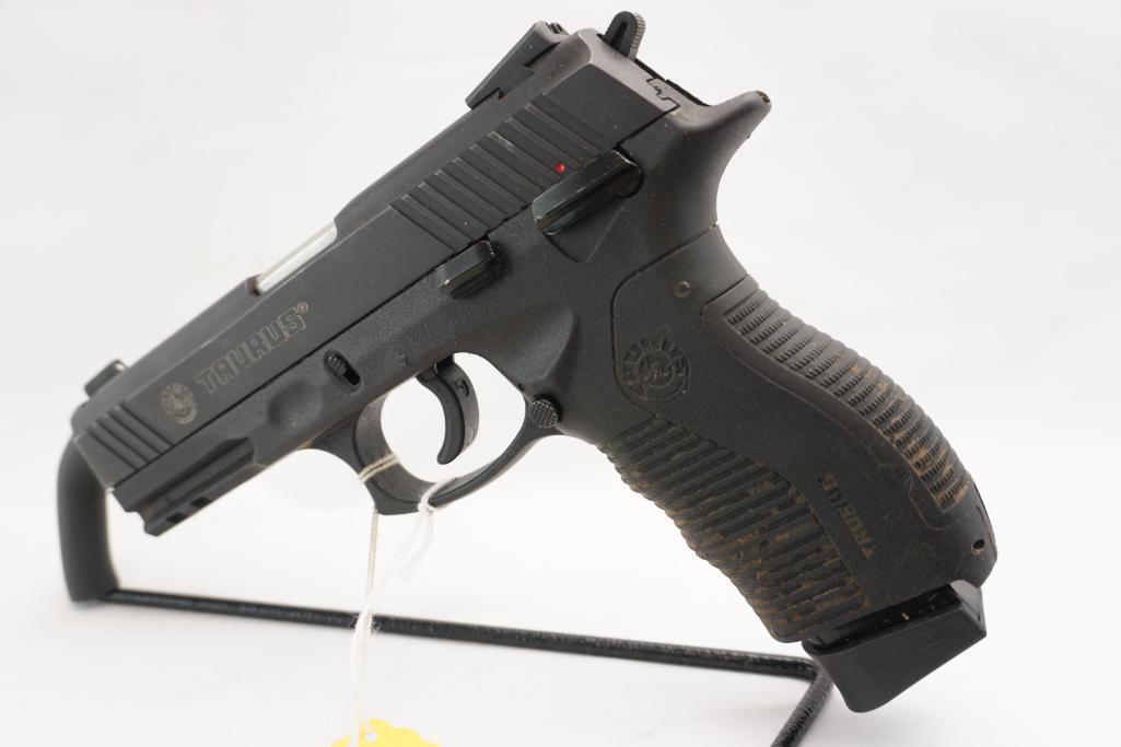 Taurus PT840