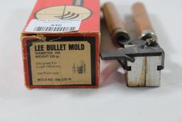 One Lee wood handle single cavity bullet mold 220 gr LFN .456. For Ruger old army. Used in box.