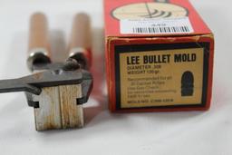 One Lee wood handle single cavity bullet mold 120 gr .309 LRN for 30 cal rifles with gas check. Used
