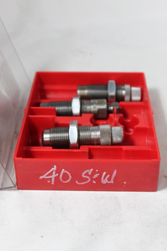 Lee 3 die carbide set for 40 S&W. Used in red factory box.