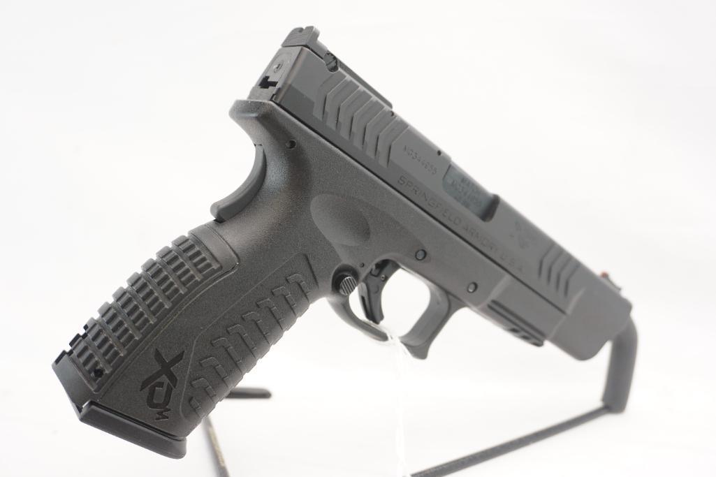 Springfield Armory XDm .40 S&W