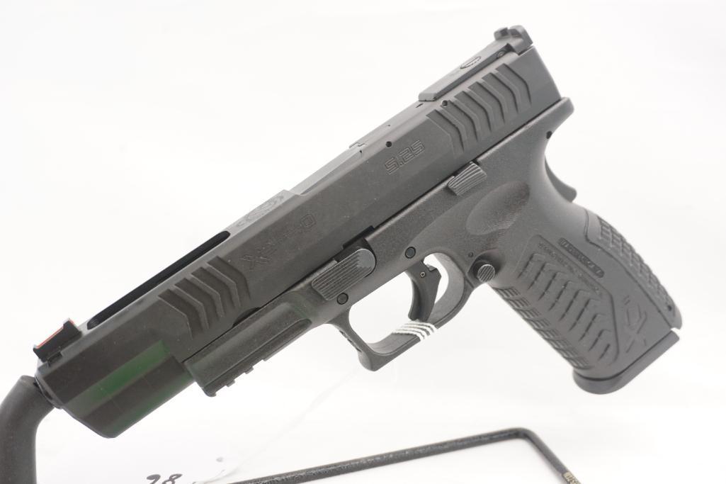 Springfield Armory XDm .40 S&W