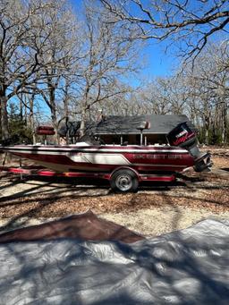 Skeeter Bass Boat 2001 Model with Yamaha V Max 150hp motor 2001 model. 18.5' length. Has Minn Kota