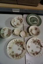 Johnson Bros " Harvest time" dishes, two dinner plates, 10 desert plates, nine saucers, 4 tea cups