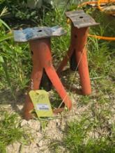 One set of car stands. Used.