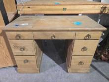 Wood desk with 5 drawers, 44"x 22"