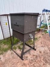 Game Winner freestanding automatic deer feeder