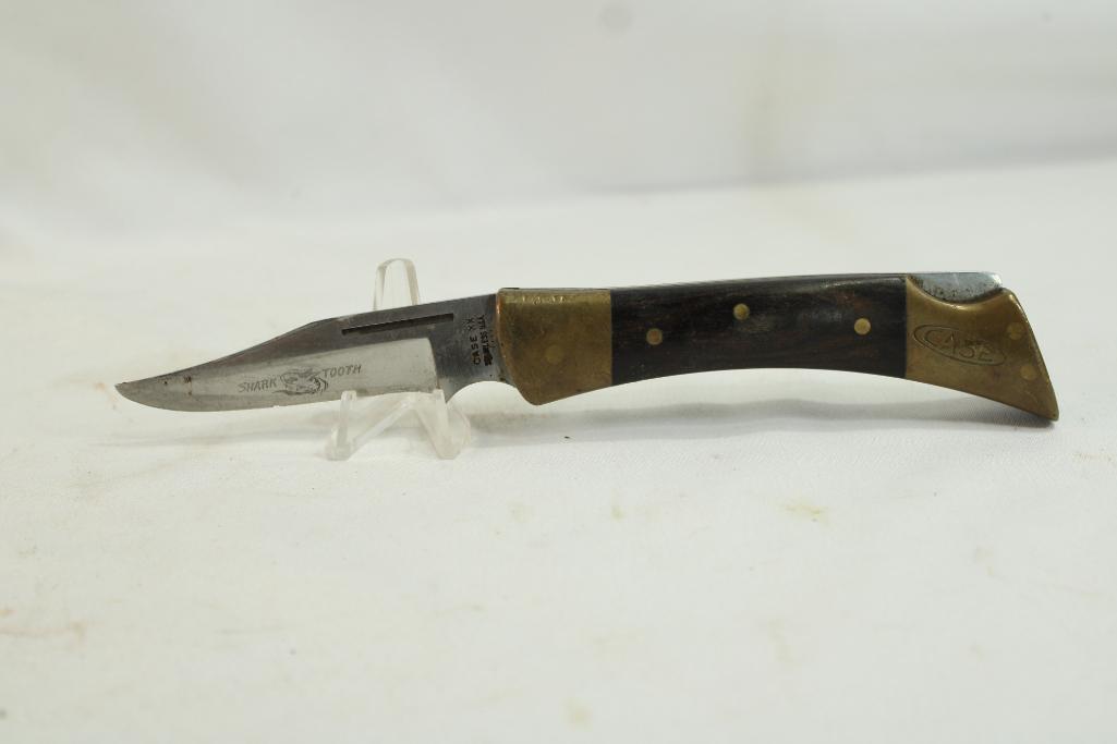 Case 1976 shark tooth folding pocket knife with 3.5" blade