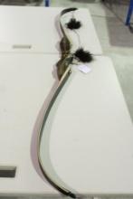 Left hand recurve bow