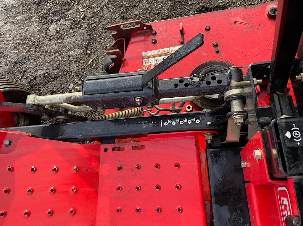 GRAVELY 260Z ZERO TURN MOWER