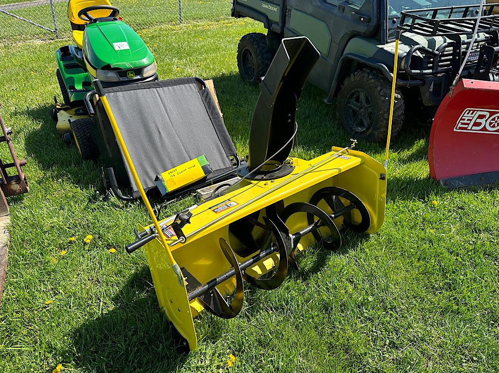 JOHN DEERE X360 RIDING MOWER