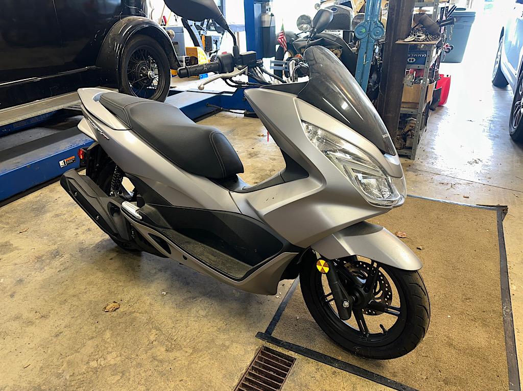 2016 HONDA PCX150