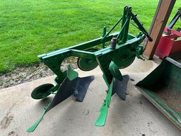 JOHN DEERE No.412-12” 2 BOTTOM PLOW