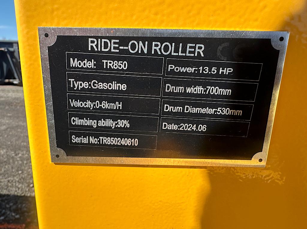 TRANER TR850 VIBRATORY ROLLER
