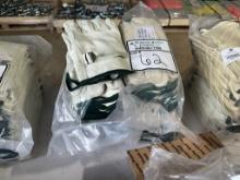 4 PACKS OF WORK GLOVES