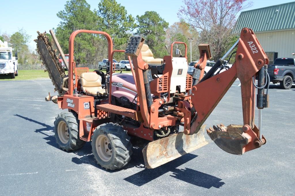 2005 Ditch Witch RT40 Trencher