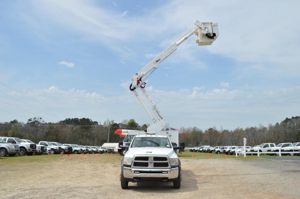 2011 Dodge 5500 4WD Altec AT37-G Bucket Truck