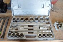 21 Piece Socket Wrench Set
