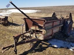 New Idea No. 19 PTO Manure Spreader