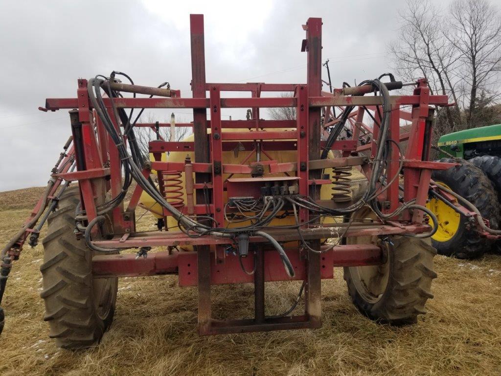 Hardi 1000-gallon pull-type Sprayer