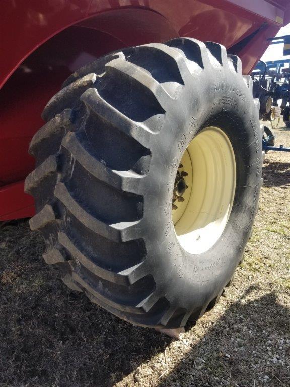 J&M 1000-20 Grain Cart
