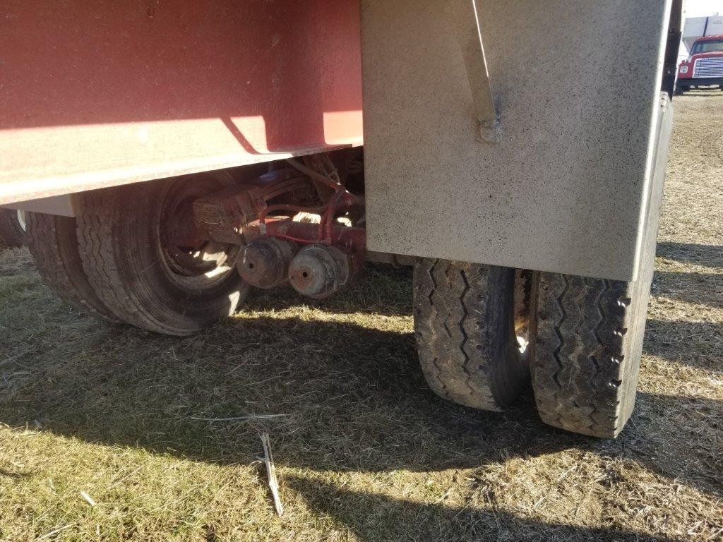 1996 East 26' Alum. Dump Trailer
