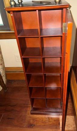 24 Compartment Stand