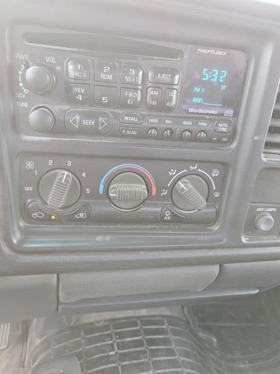 2002 Chevy 2500HD Regular Cab 4X4 Pickup