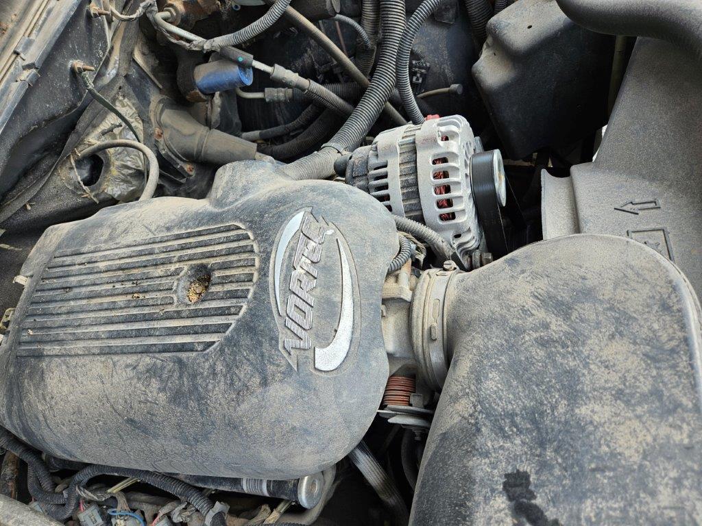 2002 Chevy 2500HD Regular Cab 4X4 Pickup