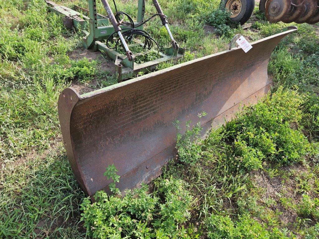 JD 534 9' Dozer Blade