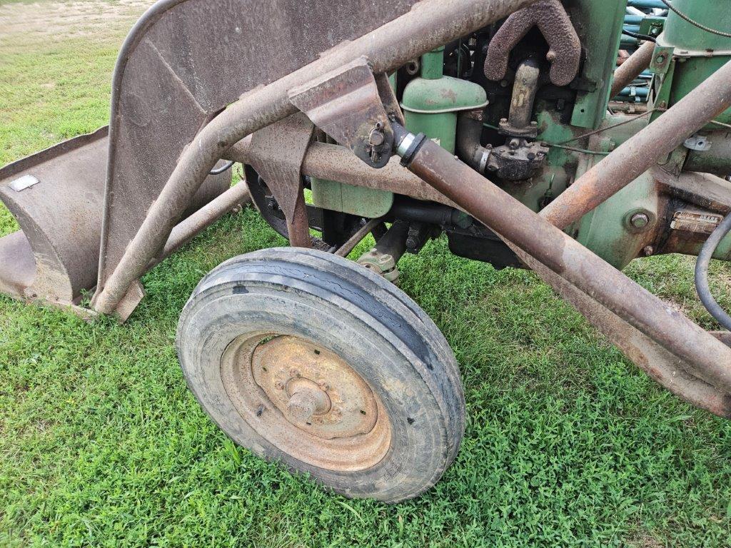 John Deere 420 Tractor