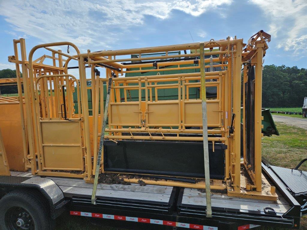 For-Most 450 Cattle Chute System