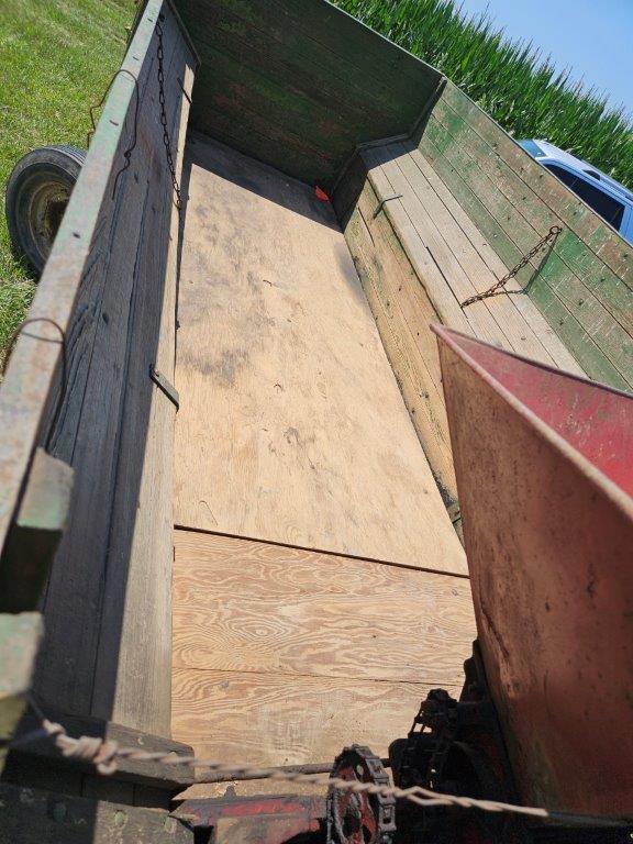 McCormick Flare Box Wagon