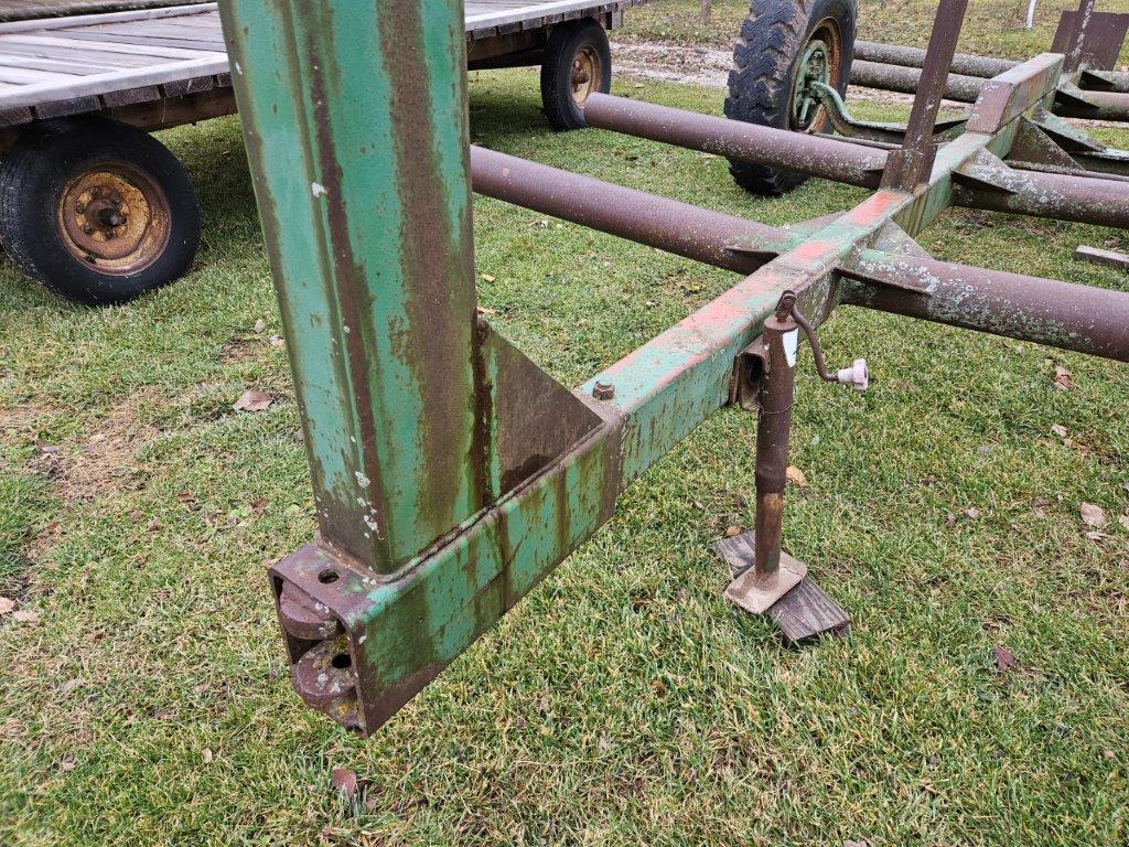 Gooseneck 4 round bale mover