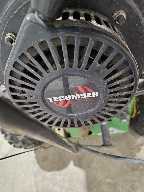 John Deere 826D 26" walk behind Snow Blower