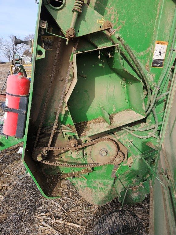 JD 535 Round Baler