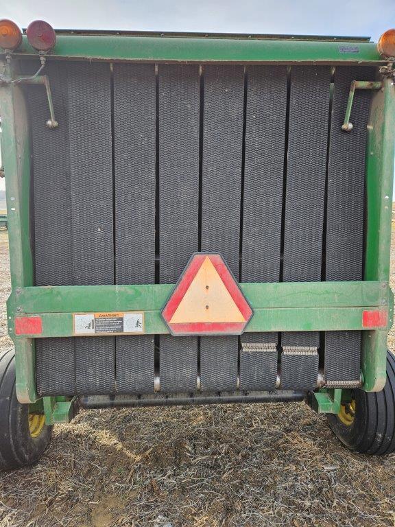 JD 535 Round Baler