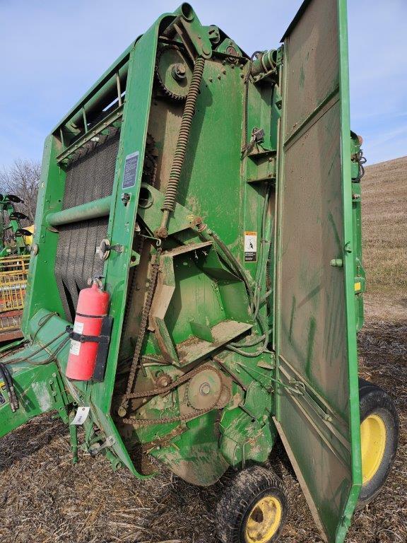 JD 535 Round Baler
