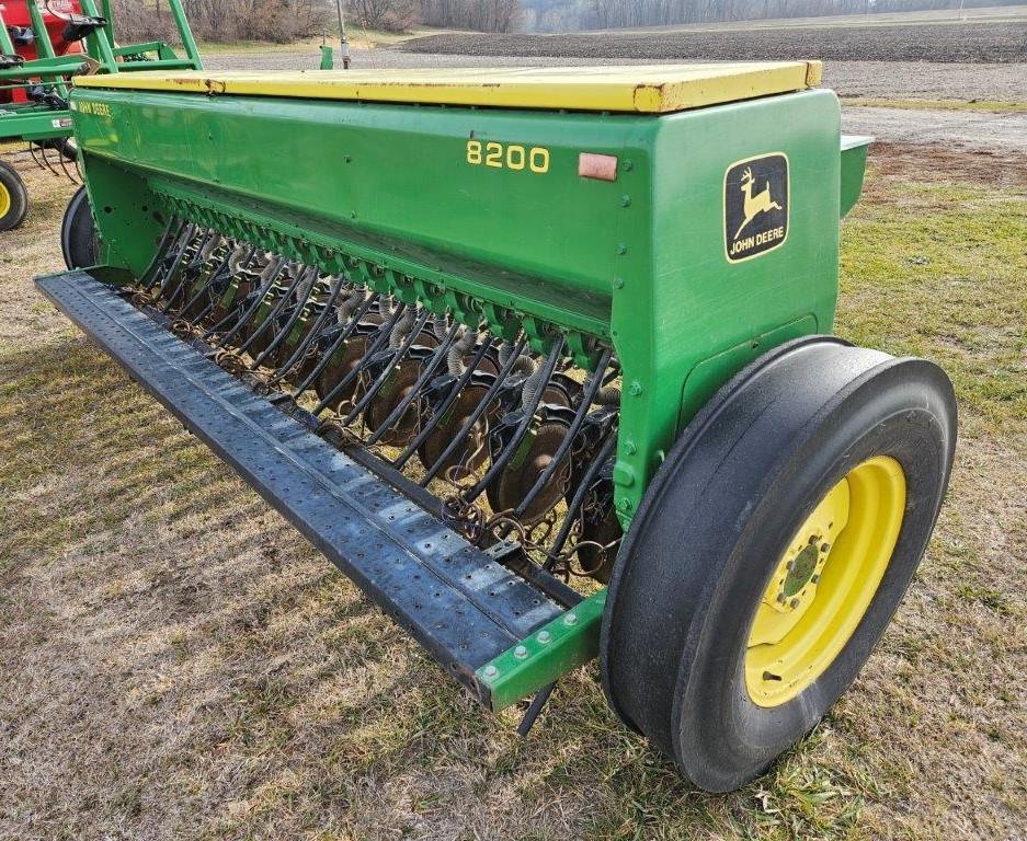 JD 8200 12' Grain Drill