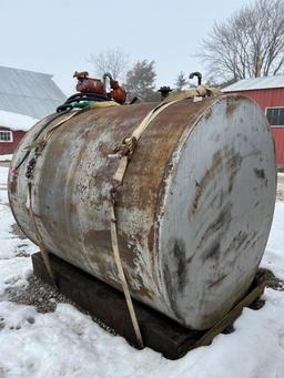 800-gallon Fuel Tank w/ 110v pump