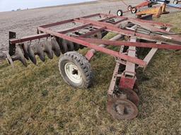 IH 37 12' Wheel Disk