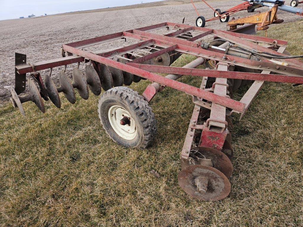 IH 37 12' Wheel Disk