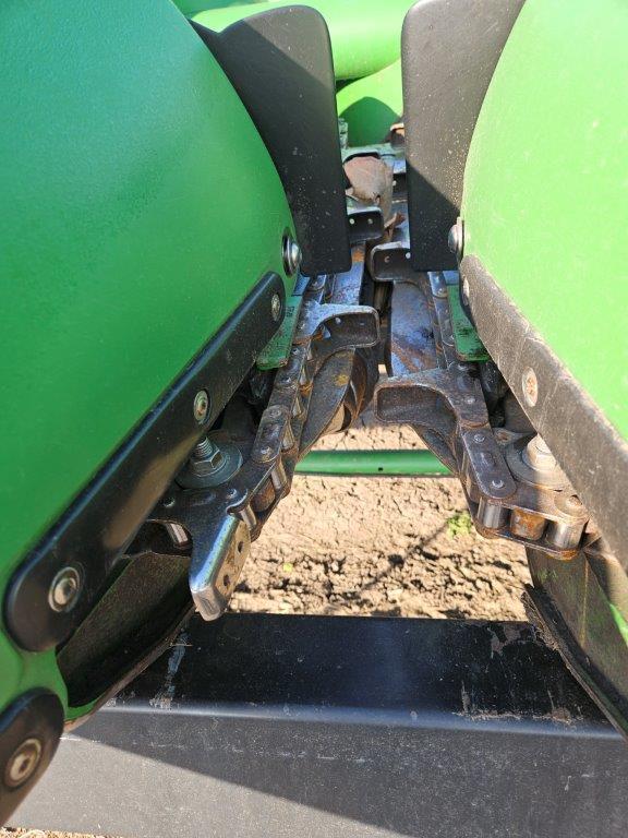 2014 JD 608C 8R30 Stalk Master Chopping Corn Head