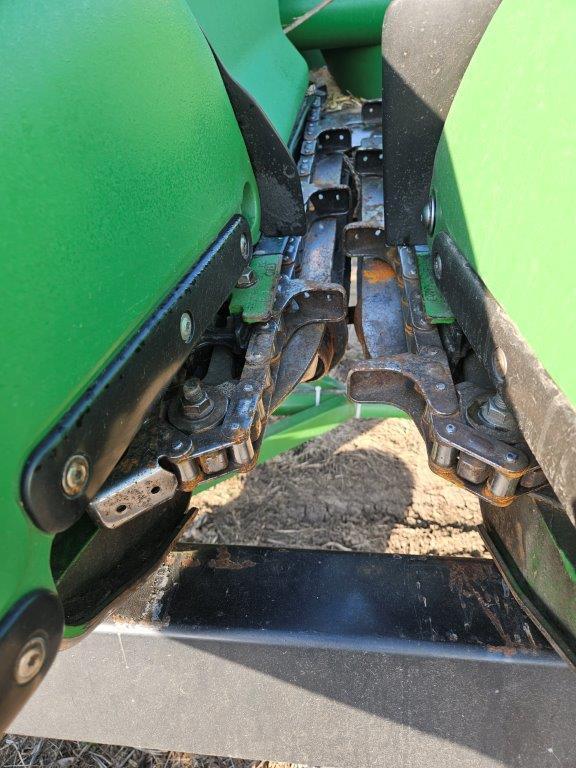 2014 JD 608C 8R30 Stalk Master Chopping Corn Head