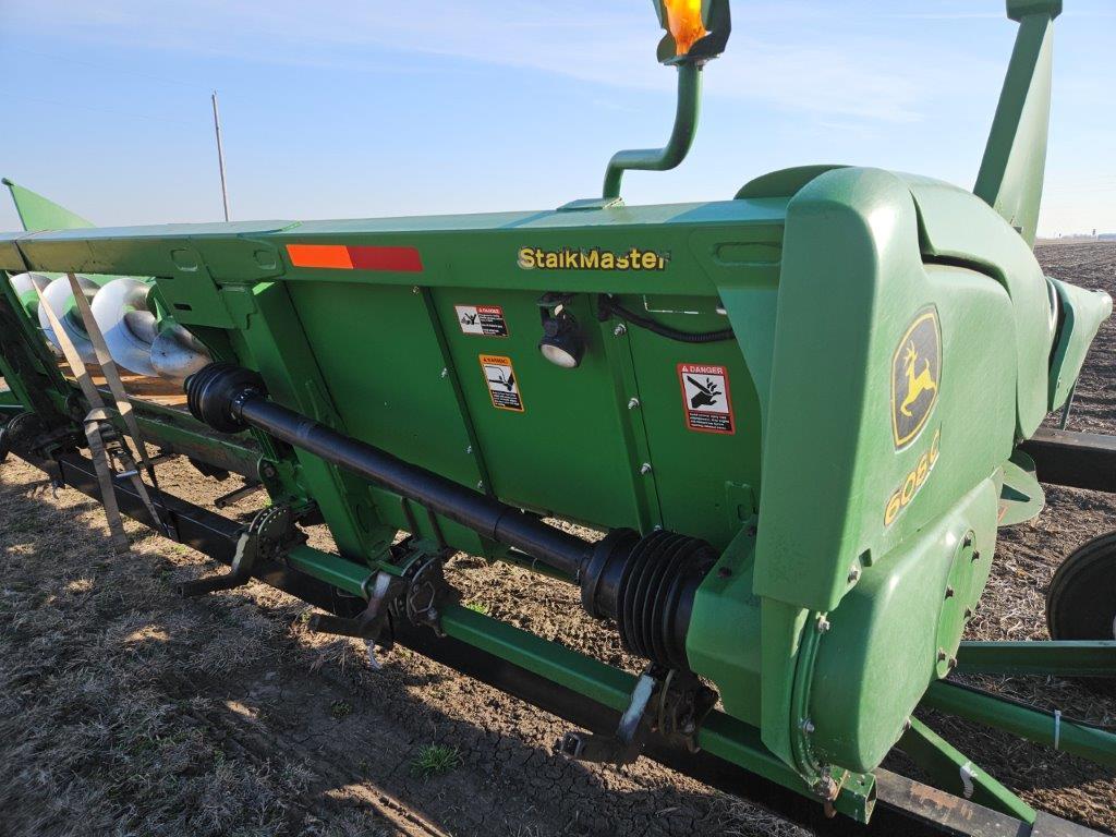 2014 JD 608C 8R30 Stalk Master Chopping Corn Head