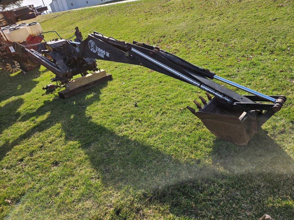 Bush Hog 1000H 3pt Backhoe
